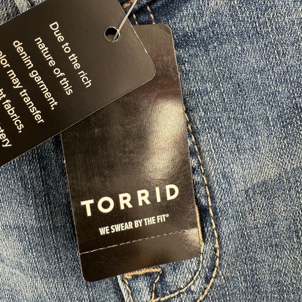TORRID Crop Jeans Size 18 NWT Plus Skinny Davenport ‘It’s Not Love, I’m Just..’ - Picture 6 of 16